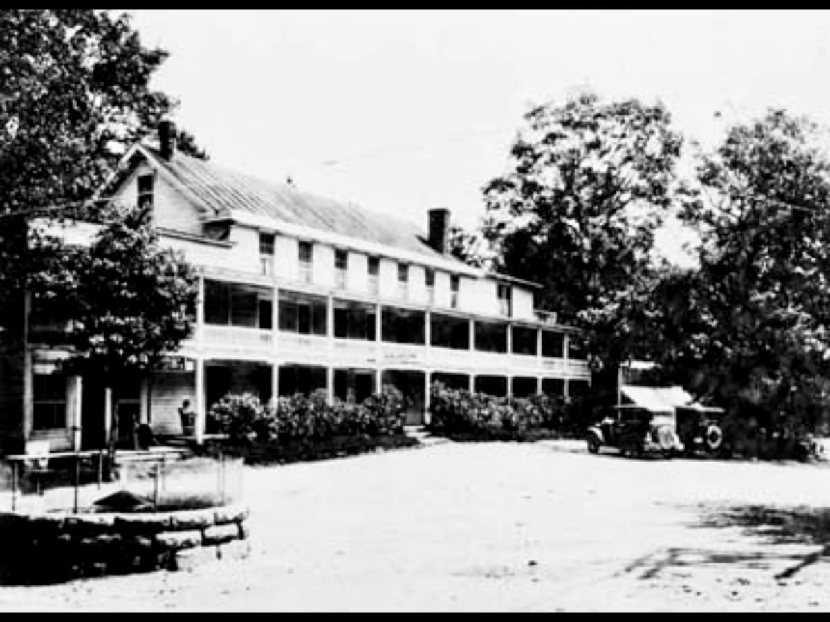 Highlands Inn Exterior foto